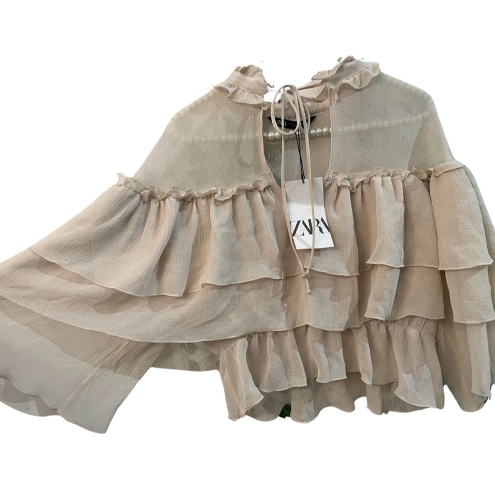 BNWT Romantic Zara Ruffle Top Size Small